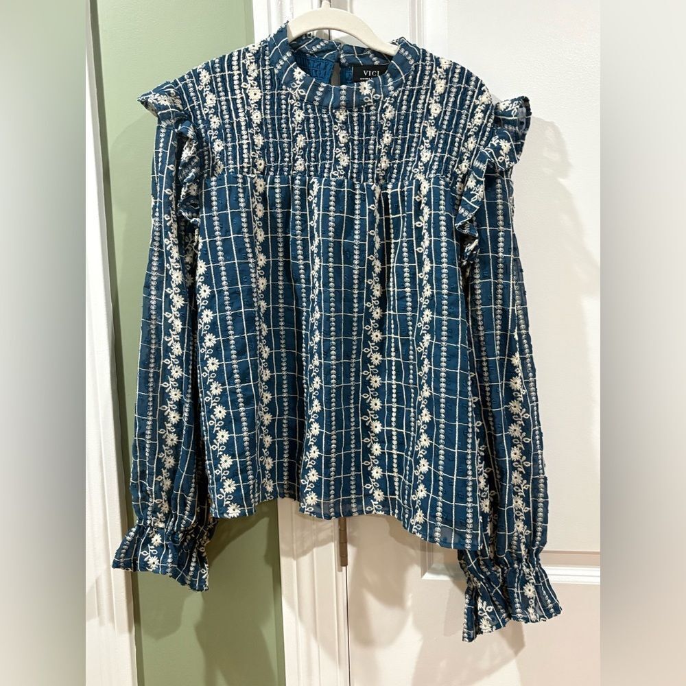 Vici Blue & White Floral Smocked Long Sleeve Blouse